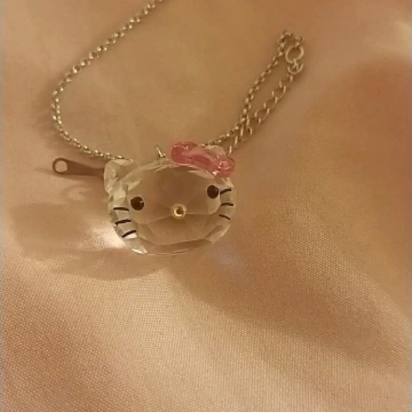- 925 stamped hello kitty pendant Swarovski crystal necklace - not swan … - Picture 10 of 13